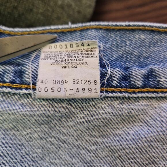 Vintage Mens Levis 505 Regular Fit Straight Leg Size 36 - Picture 7 of 7